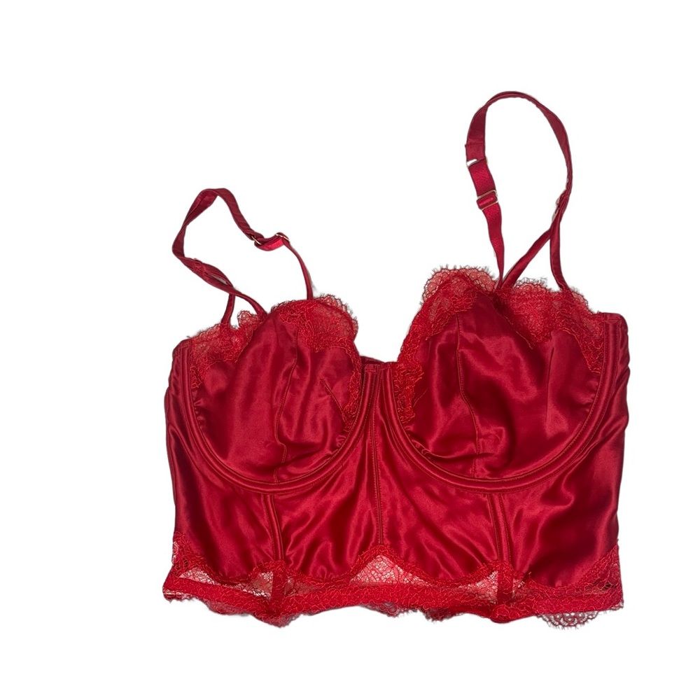 Victoria’s Secret bralette crop top